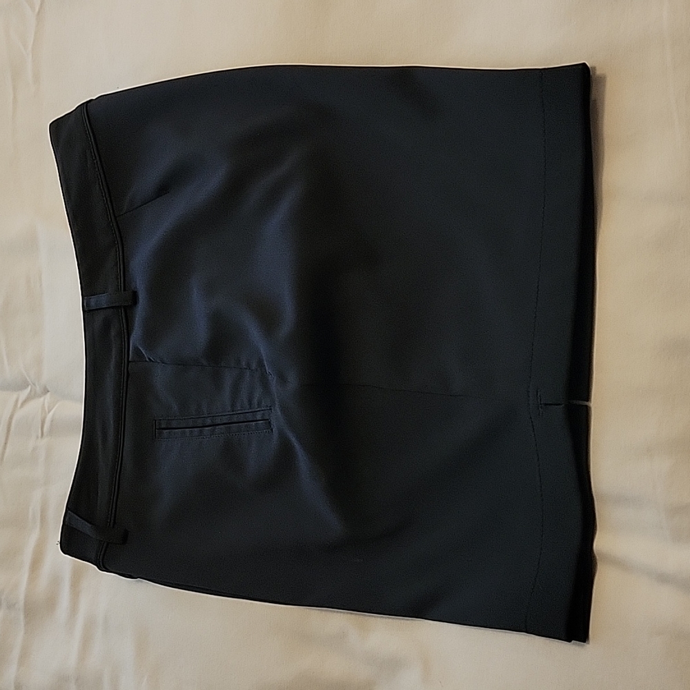 Lady Hagen golf shorts.  Black.  Size 6
